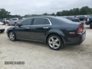 ✅ 2012 Chevrolet Malibu 1LT • VIN: 1G1ZC5E02CF242013 • Lot: 90316435. Wystawiony na Copart z przebiegiem Nie podano. Bezpłatny archiwum sprzedaży aukcyjnych z USA i szczegółowy raport historii pojazdu na DreamBid. Zdjęcie 2.