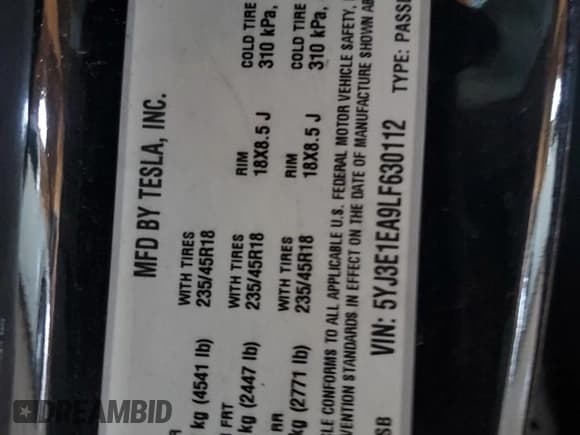 ✅ 2020 Tesla Model 3 Standard Range Plus • VIN: 5YJ3E1EA9LF630112 • Лот: 84725415. Опубликован ранее на Copart с пробегом 54 026 миль. Бесплатный доступ к архиву аукционных продаж из США и подробный отчёт об истории автомобиля на DreamBid. Изображение 12.