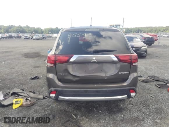✅ 2016 Mitsubishi Outlander SE • VIN: JA4AD3A37GZ013606 • Lot: 42744929. Wystawiony na IAAI z przebiegiem 115 969 mil. Bezpłatny archiwum sprzedaży aukcyjnych z USA i szczegółowy raport historii pojazdu na DreamBid. Zdjęcie 16.