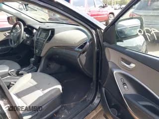 ✅ 2017 Hyundai Santa Fe 2.4L • VIN: 5NMZT3LB9HH009868 • Лот: 43376479. Опубликован ранее на IAAI с пробегом 126 203 миль. Бесплатный доступ к архиву аукционных продаж из США и подробный отчёт об истории автомобиля на DreamBid. Изображение 5.