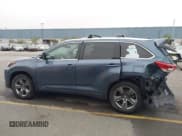 ✅ 2017 Toyota Highlander Hybrid Limited • VIN: 5TDDGRFH4HS027273 • Лот: 43537993. Опубликован ранее на IAAI с пробегом 139 454 миль. Бесплатный доступ к архиву аукционных продаж из США и подробный отчёт об истории автомобиля на DreamBid. Изображение 14.