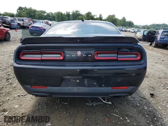 ✅ 2015 Dodge Challenger R/T Plus • VIN: 2C3CDZBT0FH823372 • Lot: 60214693. Wystawiony na Copart z przebiegiem 113 653 mil. Bezpłatny archiwum sprzedaży aukcyjnych z USA i szczegółowy raport historii pojazdu na DreamBid. Zdjęcie 6.