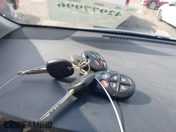 ✅ 2013 Toyota Sienna XLE AAS • VIN: 5TDYK3DC5DS402358 • Lot: 42977996. Listed on IAAI with 255,420 mi. Free auction sales archive from the USA and detailed vehicle history report at DreamBid. Image 11.