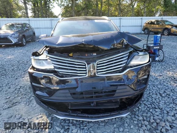 ✅ 2017 Lincoln MKC Select • VIN: 5LMCJ2D91HUL01775 • Лот: 70285025. Опубликован ранее на Copart с пробегом 101 789 миль. Бесплатный доступ к архиву аукционных продаж из США и подробный отчёт об истории автомобиля на DreamBid. Изображение 5.