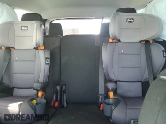 ✅ 2018 Chevrolet Traverse LS • VIN: 1GNEVFKW2JJ234283 • Lot: 69042414. Wystawiony na Copart z przebiegiem Nie podano. Bezpłatny archiwum sprzedaży aukcyjnych z USA i szczegółowy raport historii pojazdu na DreamBid. Zdjęcie 10.