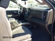 ✅ 2019 Chevrolet Silverado 1500 RST • VIN: 1GCRYEED0KZ365365 • Lot: 43261924. Wystawiony na IAAI z przebiegiem 70 192 mil. Bezpłatny archiwum sprzedaży aukcyjnych z USA i szczegółowy raport historii pojazdu na DreamBid. Zdjęcie 5.