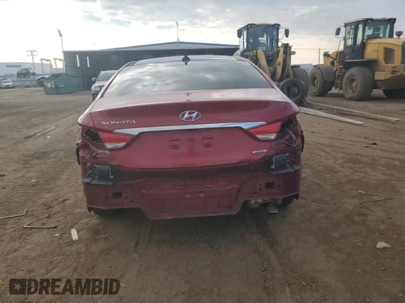 ✅ 2014 Hyundai Sonata SE • VIN: 5NPEC4AC5EH839973 • Lot: 60465714. Listed on Copart with 114,468 mi. Free auction sales archive from the USA and detailed vehicle history report at DreamBid. Image 6.