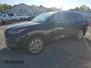 ✅ 2022 Toyota Highlander Hybrid Platinum • VIN: 5TDEBRCH9NS084863 • Lot: 70062805. Listed on Copart with 34,944 mi. Free auction sales archive from the USA and detailed vehicle history report at DreamBid. Image 1.