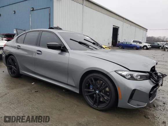 ✅ 2024 BMW 3 Series M340i xDrive • VIN: 3MW49FF03R8E30509 • Lot: 43375105. Wystawiony na Copart z przebiegiem Nie podano. Bezpłatny archiwum sprzedaży aukcyjnych z USA i szczegółowy raport historii pojazdu na DreamBid. Zdjęcie 4.