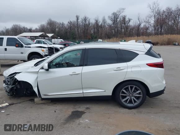 ✅ 2019 Acura RDX Technology • VIN: 5J8TC2H54KL003602 • Лот: 41778587. Опубликован ранее на IAAI с пробегом 122 031 миль. Бесплатный доступ к архиву аукционных продаж из США и подробный отчёт об истории автомобиля на DreamBid. Изображение 15.