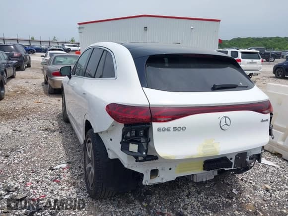 ✅ 2023 Mercedes-Benz EQE 500 • VIN: 4JGGM2CB8PA022730 • Lot: 42205928. Wystawiony na IAAI z przebiegiem 8 219 mil. Bezpłatny archiwum sprzedaży aukcyjnych z USA i szczegółowy raport historii pojazdu na DreamBid. Zdjęcie 3.