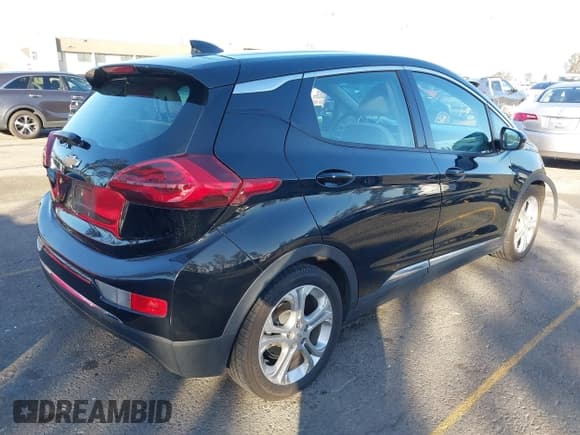 ✅ 2019 Chevrolet Bolt EV LT • VIN: 1G1FY6S03K4109379 • Lot: 41370403. Wystawiony na IAAI z przebiegiem 142 291 mil. Bezpłatny archiwum sprzedaży aukcyjnych z USA i szczegółowy raport historii pojazdu na DreamBid. Zdjęcie 4.
