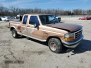 ✅ 1994 Ford F-150 • VIN: 1FTEX15N8RKA00194 • Lot: 46473255. Listed on Copart with 135,663 mi. Free auction sales archive from the USA and detailed vehicle history report at DreamBid. Image 4.