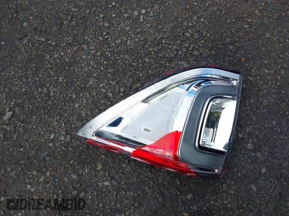 ✅ 2019 Honda Pilot EX-L • VIN: 5FNYF5H51KB044995 • Lot: 43793459. Listed on IAAI with 57,747 mi. Free auction sales archive from the USA and detailed vehicle history report at DreamBid. Image 12.