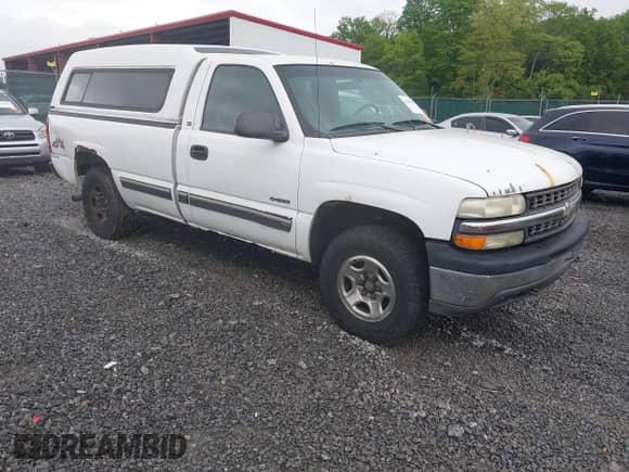 2002 Chevrolet Silverado 1500 LS with VIN 1GCEK14V52Z236850, listed as a IAAI auction lot 42245642 with 312,375 mi miles and . Bid and sale history available at DreamBid. Image 1.