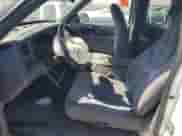 1999 Dodge Dakota SLT z VIN 1B7GL22Y6XS108819, wystawiony jako Copart lot #70400164 z przebiegiem Nie podano mil oraz Szkoda całkowita • Salvage title. Historia ofert i sprzedaży dostępna na DreamBid. Obrazek 7.