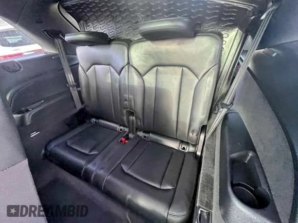 ✅ 2021 Audi SQ7 Premium Plus • VIN: WA1AWBF76MD023410 • Лот: 95775145. Опубликован ранее на Copart с пробегом 105 088 миль. Бесплатный доступ к архиву аукционных продаж из США и подробный отчёт об истории автомобиля на DreamBid. Изображение 8.