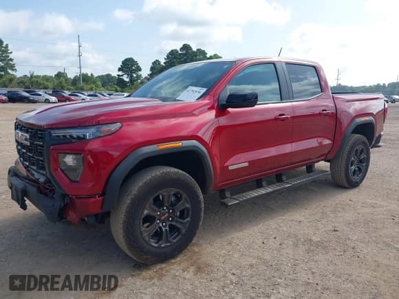 ✅ 2024 GMC Canyon 4WD Elevation • VIN: 1GTP6BEK2R1282779 • Lot: 42702656. Wystawiony na IAAI z przebiegiem 11 544 mil. Bezpłatny archiwum sprzedaży aukcyjnych z USA i szczegółowy raport historii pojazdu na DreamBid. Zdjęcie 17.