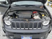 ✅ 2021 Jeep Renegade Latitude • VIN: ZACNJDBB5MPM34811 • Lot: 91318725. Wystawiony na Copart z przebiegiem 59 004 mil. Bezpłatny archiwum sprzedaży aukcyjnych z USA i szczegółowy raport historii pojazdu na DreamBid. Zdjęcie 12.