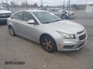 ✅ 2016 Chevrolet Cruze LT • VIN: 1G1PE5SB4G7127002 • Лот: 43713527. Опубликован ранее на IAAI с пробегом 158 555 миль. Бесплатный доступ к архиву аукционных продаж из США и подробный отчёт об истории автомобиля на DreamBid. Изображение 1.