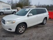 ✅ 2010 Toyota Highlander • VIN: 5TDZK3EHXAS015962 • Lot: 43729861. Wystawiony na IAAI z przebiegiem 235 990 mil. Bezpłatny archiwum sprzedaży aukcyjnych z USA i szczegółowy raport historii pojazdu na DreamBid. Zdjęcie 17.