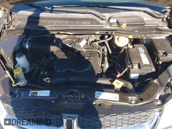 ✅ 2017 Dodge Grand Caravan SE • VIN: 2C4RDGBG4HR601234 • Lot: 43594858. Wystawiony na IAAI z przebiegiem 104 930 mil. Bezpłatny archiwum sprzedaży aukcyjnych z USA i szczegółowy raport historii pojazdu na DreamBid. Zdjęcie 10.