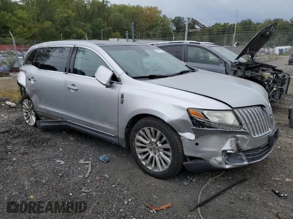 ✅ 2012 Lincoln MKT EcoBoost • VIN: 2LMHJ5AT6CBL52802 • Лот: 71015614. Опубликован ранее на Copart с пробегом 143 167 миль. Бесплатный доступ к архиву аукционных продаж из США и подробный отчёт об истории автомобиля на DreamBid. Изображение 4.