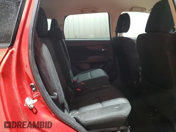 ✅ 2018 Mitsubishi Outlander SE • VIN: JA4AD3A33JZ039563 • Lot: 57807135. Listed on Copart with 215,879 mi. Free auction sales archive from the USA and detailed vehicle history report at DreamBid. Image 11.