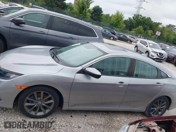 ✅ 2019 Honda Civic EX-L • VIN: 19XFC1F70KE010288 • Lot: 42985170. Listed on IAAI with 45,237 mi. Free auction sales archive from the USA and detailed vehicle history report at DreamBid. Image 14.