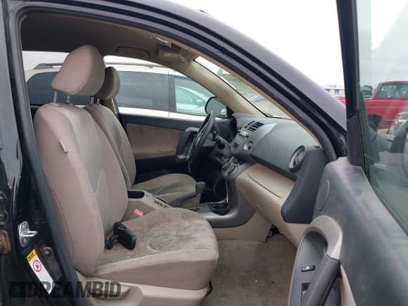 ✅ 2007 Toyota RAV4 • VIN: JTMZK33V376007073 • Lot: 42164142. Listed on IAAI with 138,371 mi. Free auction sales archive from the USA and detailed vehicle history report at DreamBid. Image 5.