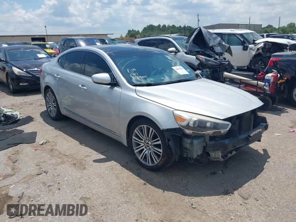 ✅ 2016 Kia Cadenza Premium • VIN: KNALN4D77G5217553 • Lot: 42887804. Wystawiony na IAAI z przebiegiem Nie podano. Bezpłatny archiwum sprzedaży aukcyjnych z USA i szczegółowy raport historii pojazdu na DreamBid. Zdjęcie 1.