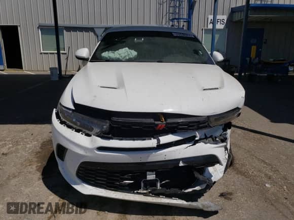 ✅ 2024 Dodge Hornet R/T • VIN: ZACPDFCW6R3A31502 • Lot: 69241235. Wystawiony na Copart z przebiegiem 33 168 mil mil. Skorzystaj z bezpłatnego archiwum sprzedaży aukcyjnych z USA i zobacz szczegółowy raport historii pojazdu na DreamBid. Zdjęcie 5.