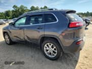 ✅ 2017 Jeep Cherokee Latitude • VIN: 1C4PJMCB7HW570103 • Lot: 80290335. Wystawiony na Copart z przebiegiem 118 591 mil. Bezpłatny archiwum sprzedaży aukcyjnych z USA i szczegółowy raport historii pojazdu na DreamBid. Zdjęcie 2.