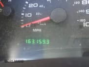 ✅ 2003 Ford F-250 XL • VIN: 1FTNX20L33EC88739 • Lot: 42293415. Listed on IAAI with 163,159 mi. Free auction sales archive from the USA and detailed vehicle history report at DreamBid. Image 7.