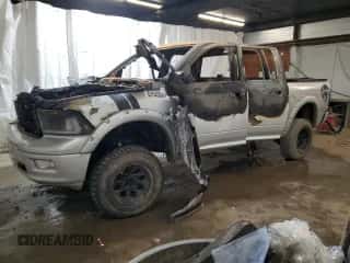 2010 Dodge 1500 SLT с VIN 1D7RV1GT4AS145388, выставлен на аукционе Copart как лот 82543664 с пробегом Не указан миль и Списание • Salvage title. История ставок и продаж доступна на DreamBid. Изображение 1.