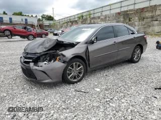 ✅ 2017 Toyota Camry LE • VIN: 4T1BF1FK2HU795705 • Lot: 69777655. Listed on Copart with 165,437 mi. Free auction sales archive from the USA and detailed vehicle history report at DreamBid. Image 1.