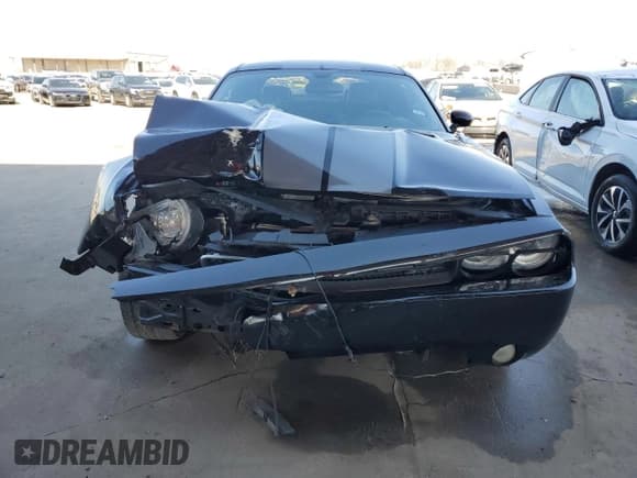 ✅ 2012 Dodge Challenger SRT-8 392 • VIN: 2C3CDYCJ8CH137762 • Lot: 45480925. Wystawiony na Copart z przebiegiem 85 383 mil. Bezpłatny archiwum sprzedaży aukcyjnych z USA i szczegółowy raport historii pojazdu na DreamBid. Zdjęcie 5.