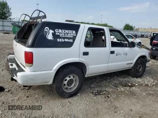✅ 1998 Chevrolet Blazer • VIN: 1GNDT13W0WK160186 • Lot: 63287735. Wystawiony na Copart z przebiegiem Nie podano. Bezpłatny archiwum sprzedaży aukcyjnych z USA i szczegółowy raport historii pojazdu na DreamBid. Zdjęcie 3.