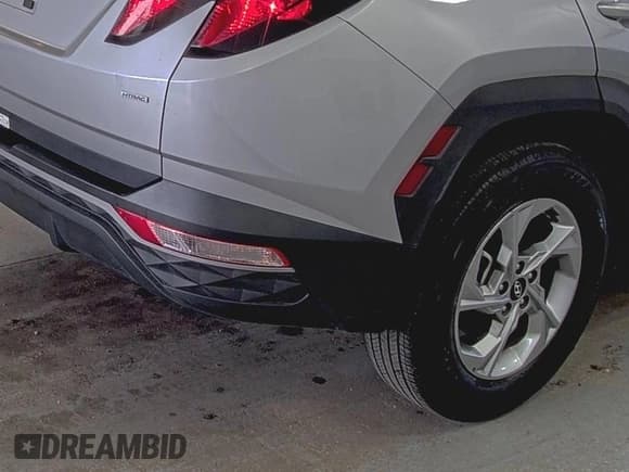 ✅ 2024 Hyundai Tucson SEL • VIN: 5NMJBCDE2RH383913 • Lot: 42845053. Wystawiony na IAAI z przebiegiem 25 636 mil. Bezpłatny archiwum sprzedaży aukcyjnych z USA i szczegółowy raport historii pojazdu na DreamBid. Zdjęcie 1.