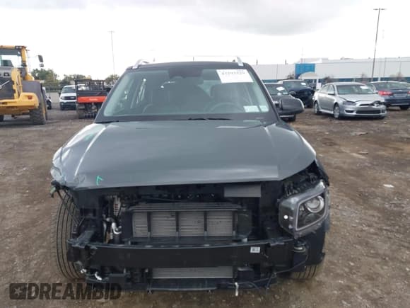 ✅ 2024 Hyundai Venue Limited • VIN: KMHRC8A33RU339049 • Lot: 43293529. Wystawiony na IAAI z przebiegiem 2 594 mil. Bezpłatny archiwum sprzedaży aukcyjnych z USA i szczegółowy raport historii pojazdu na DreamBid. Zdjęcie 12.