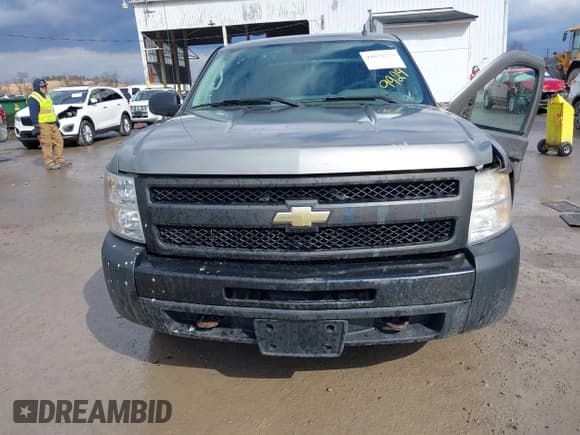✅ 2009 Chevrolet Silverado 1500 Work Truck • VIN: 1GCEK19049Z119929 • Lot: 41672273. Listed on IAAI with 264,024 mi. Free auction sales archive from the USA and detailed vehicle history report at DreamBid. Image 12.