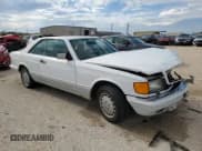 ✅ 1989 Mercedes-Benz 560 • VIN: WDBCA45E8KA473324 • Lot: 70235954. Listed on Copart with 180,784 mi. Free auction sales archive from the USA and detailed vehicle history report at DreamBid. Image 4.