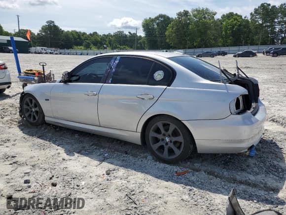 ✅ 2011 BMW 3 Series 328i • VIN: WBAPH7G58BNN02825 • Lot: 60466725. Listed on Copart with 149,393 mi. Free auction sales archive from the USA and detailed vehicle history report at DreamBid. Image 2.