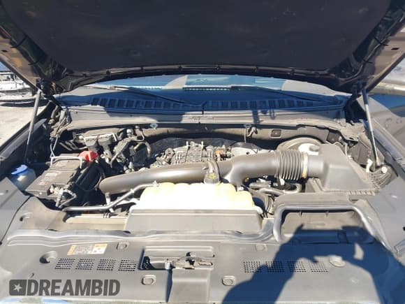 ✅ 2021 Lincoln Navigator Reserve • VIN: 5LMJJ2LT3MEL14665 • Lot: 43645989. Listed on IAAI with 43,031 mi. Free auction sales archive from the USA and detailed vehicle history report at DreamBid. Image 10.