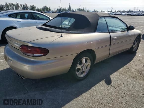✅ 2000 Chrysler Sebring JXi • VIN: 3C3EL55H9YT200631 • Лот: 86151804. Опубликован ранее на Copart с пробегом 75 143 миль. Бесплатный доступ к архиву аукционных продаж из США и подробный отчёт об истории автомобиля на DreamBid. Изображение 3.