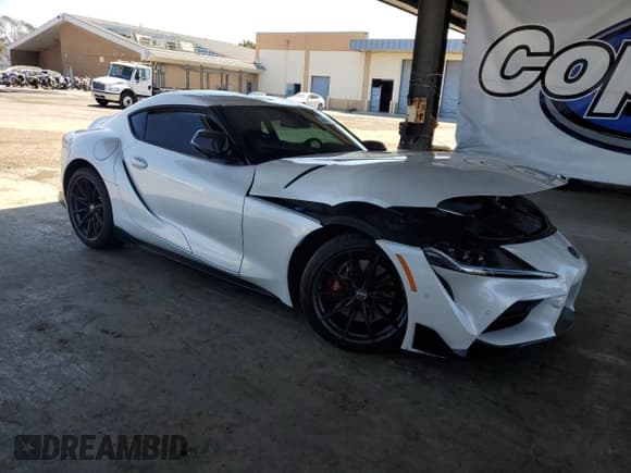 ✅ 2024 Toyota Supra 3.0 • VIN: WZ1DB0G09RW065894 • Lot: 64847085. Listed on Copart with 10,918 mi. Free auction sales archive from the USA and detailed vehicle history report at DreamBid. Image 4.