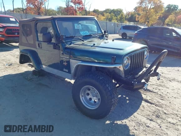 ✅ 2001 Jeep Wrangler Sahara • VIN: 1J4FA59S31P362769 • Лот: 43488240. Опубликован ранее на IAAI с пробегом 178 182 миль. Бесплатный доступ к архиву аукционных продаж из США и подробный отчёт об истории автомобиля на DreamBid. Изображение 1.