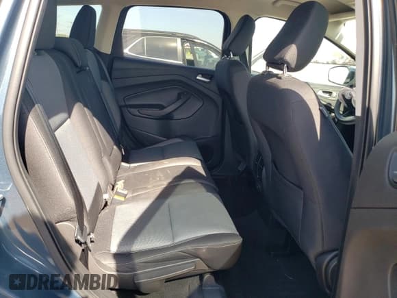 ✅ 2019 Ford Escape SE • VIN: 1FMCU9GD2KUA13287 • Лот: 84066125. Опубликован ранее на Copart с пробегом 74 458 миль. Бесплатный доступ к архиву аукционных продаж из США и подробный отчёт об истории автомобиля на DreamBid. Изображение 10.