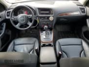 ✅ 2012 Audi Q5 Premium • VIN: WA1CFAFP0CA031800 • Lot: 67652595. Wystawiony na Copart z przebiegiem 117 368 mil. Bezpłatny archiwum sprzedaży aukcyjnych z USA i szczegółowy raport historii pojazdu na DreamBid. Zdjęcie 8.