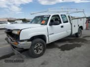 ✅ 2005 Chevrolet Silverado 1500 • VIN: 1GBHC29U75E320619 • Лот: 69829385. Опубликован ранее на Copart с пробегом Не указан. Бесплатный доступ к архиву аукционных продаж из США и подробный отчёт об истории автомобиля на DreamBid. Изображение 1.